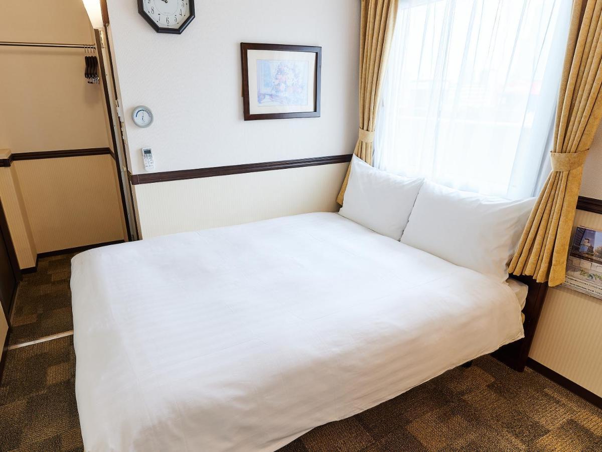 Toyoko Shinsaibashi Nishi Hotel 3*
