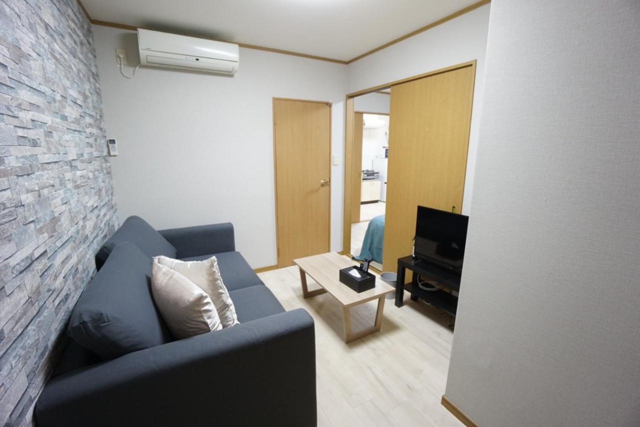House Honkan 203 * Osaka