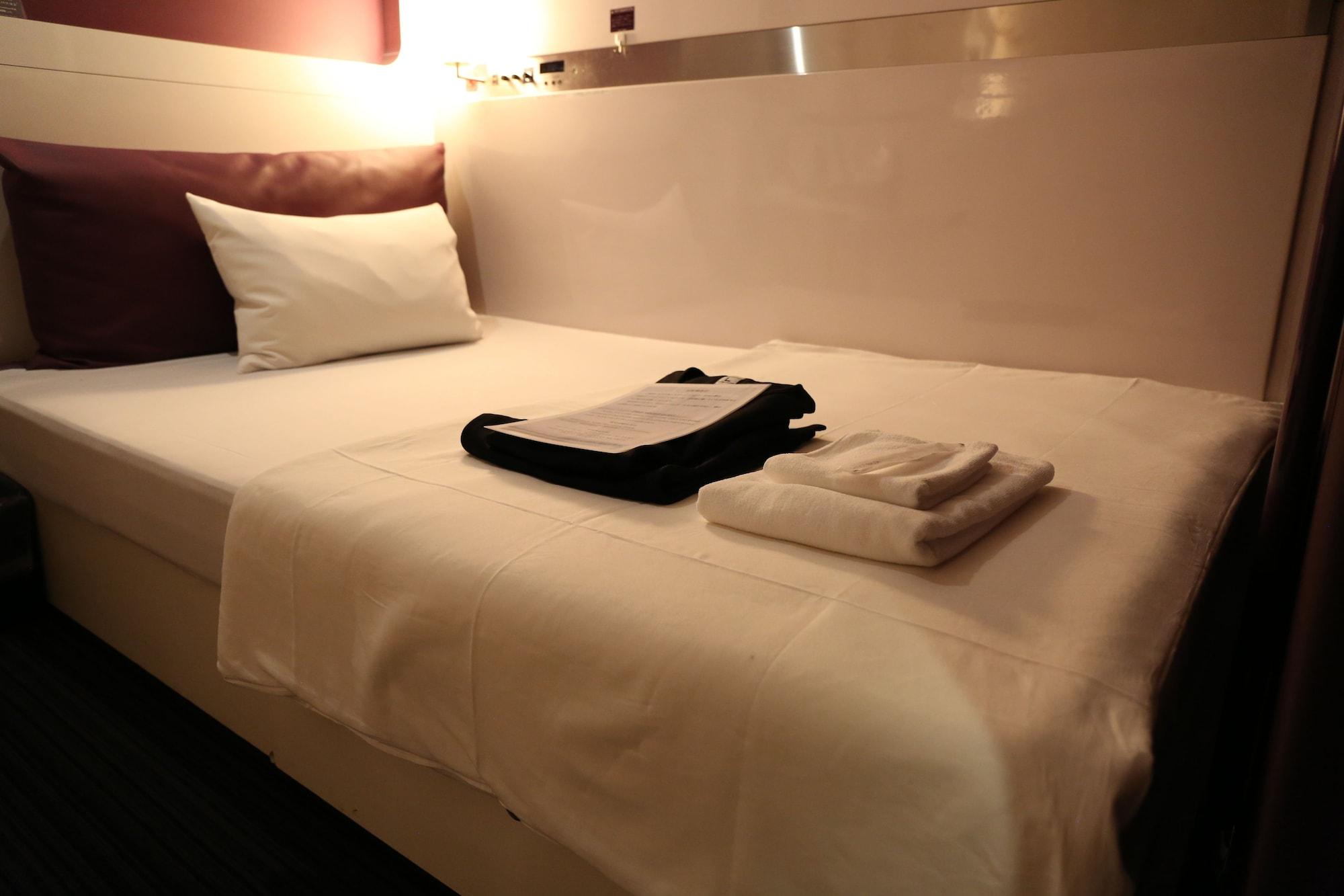 First Midosuji Namba Capsule hotel