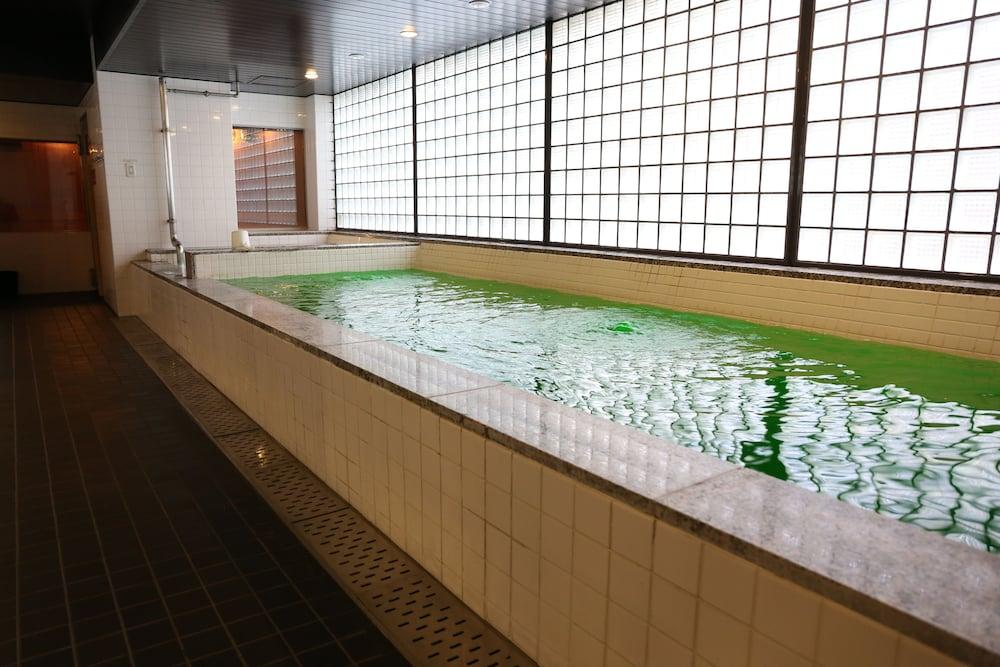 First Midosuji Namba Capsule hotel 3*