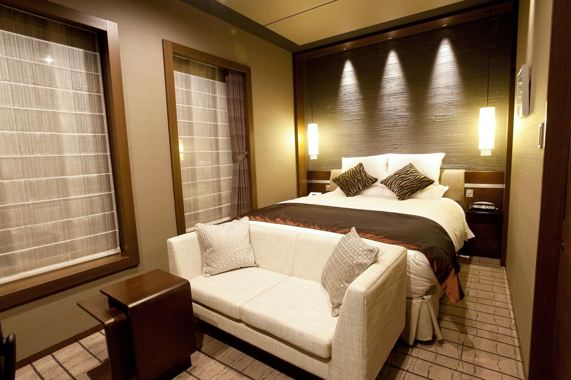 Hotel Granvia Osaka-jr Group 4*