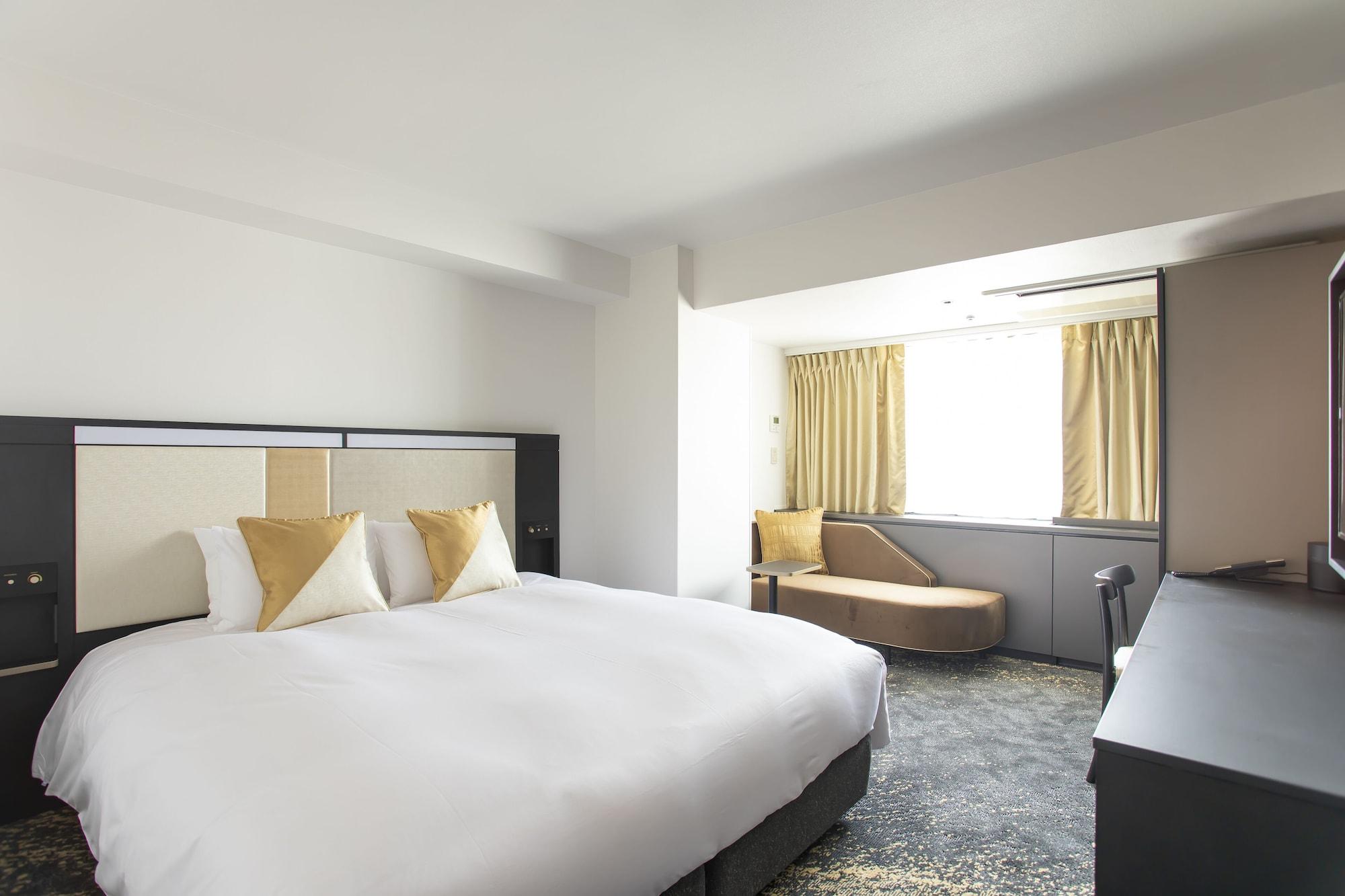 Cross Hotel 4*