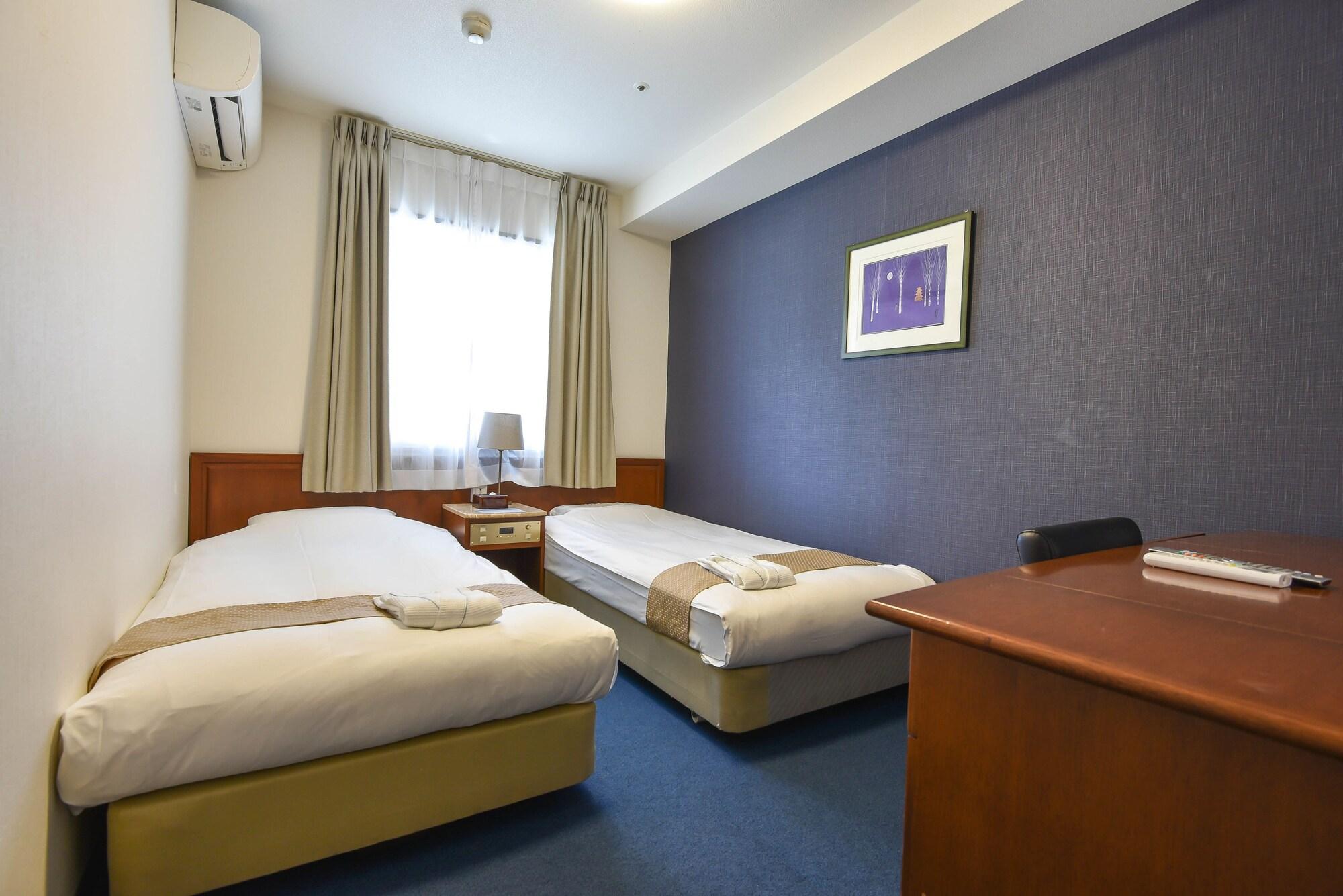 New Shinsaibashi Hotel