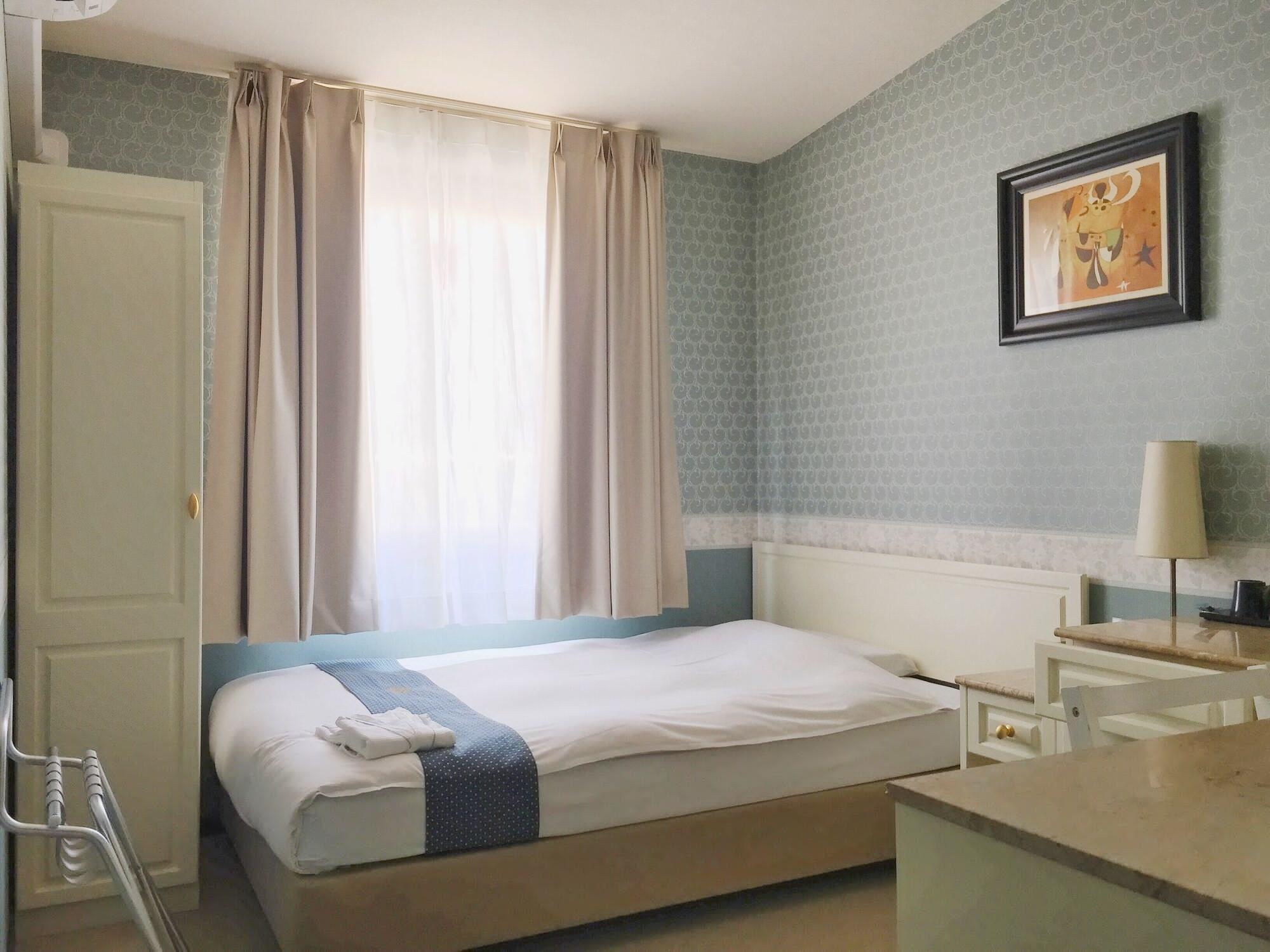 New Shinsaibashi Hotel