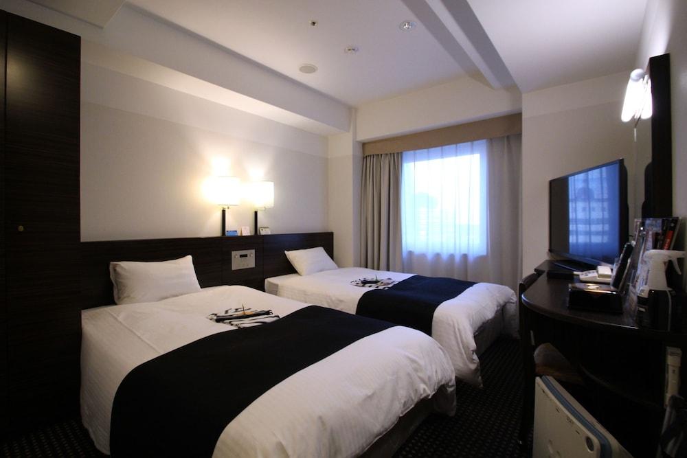 Apa Tanimachi 4chome Ekimae Hotel