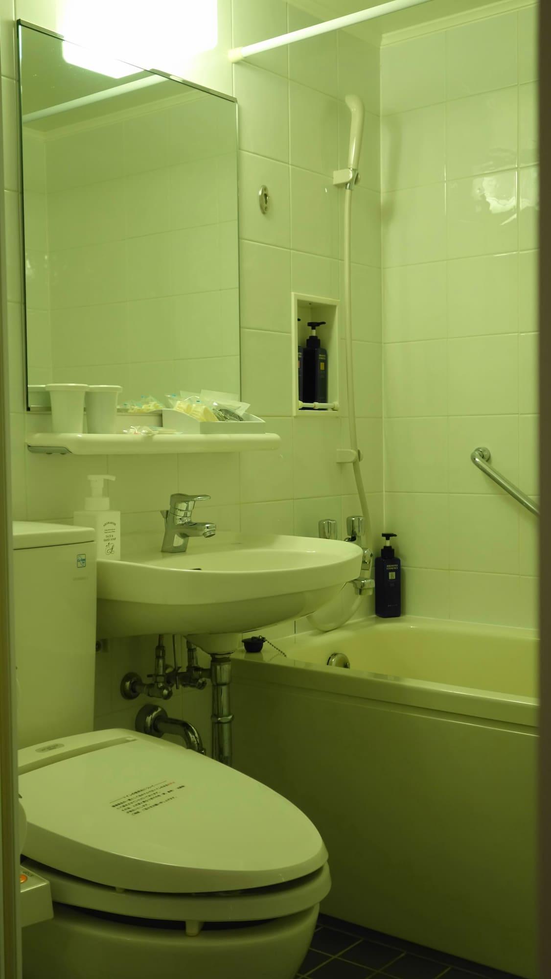 Plaza 4* Osaka