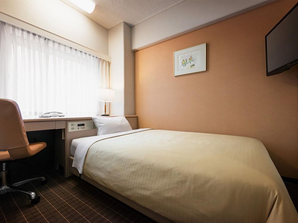 New Hankyu Hotel 4*