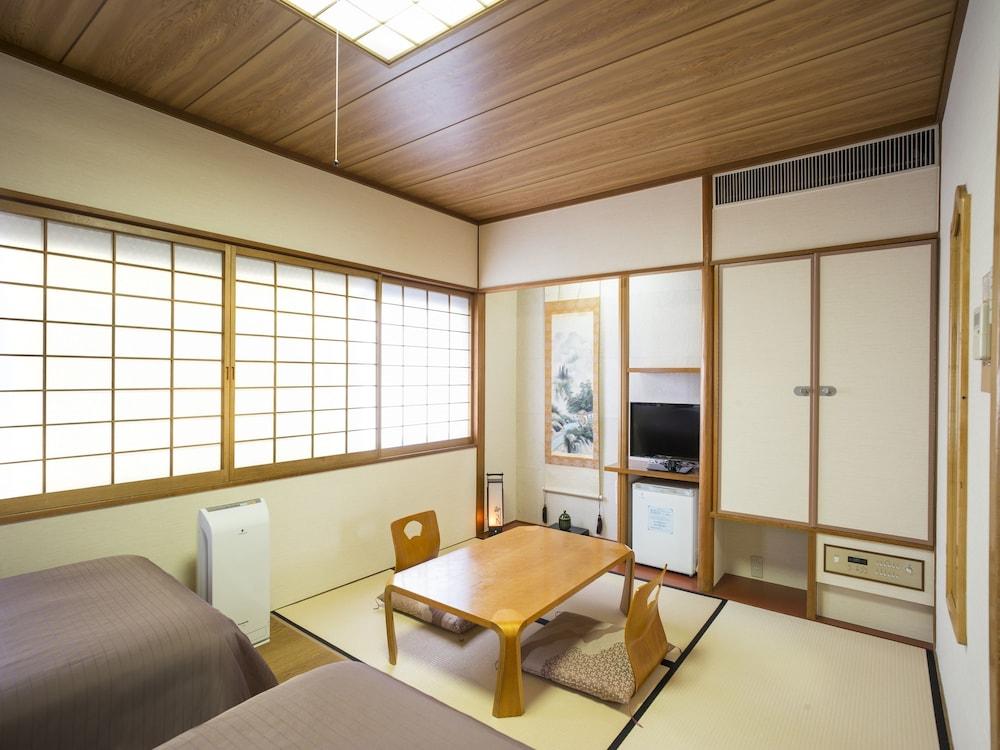 New Hankyu Hotel Osaka