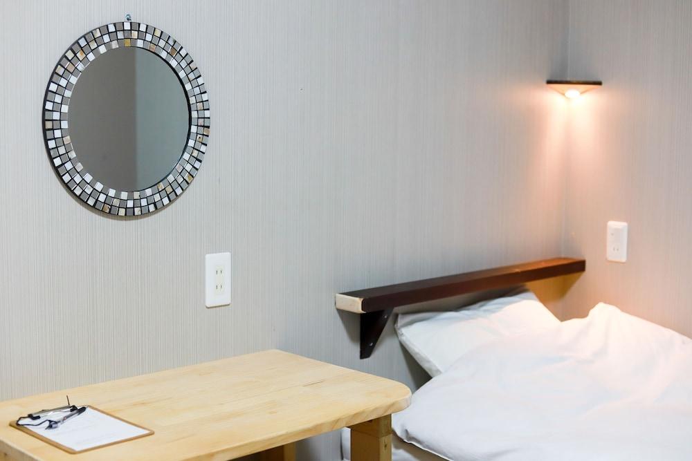 Nerarel Namba Hostel *