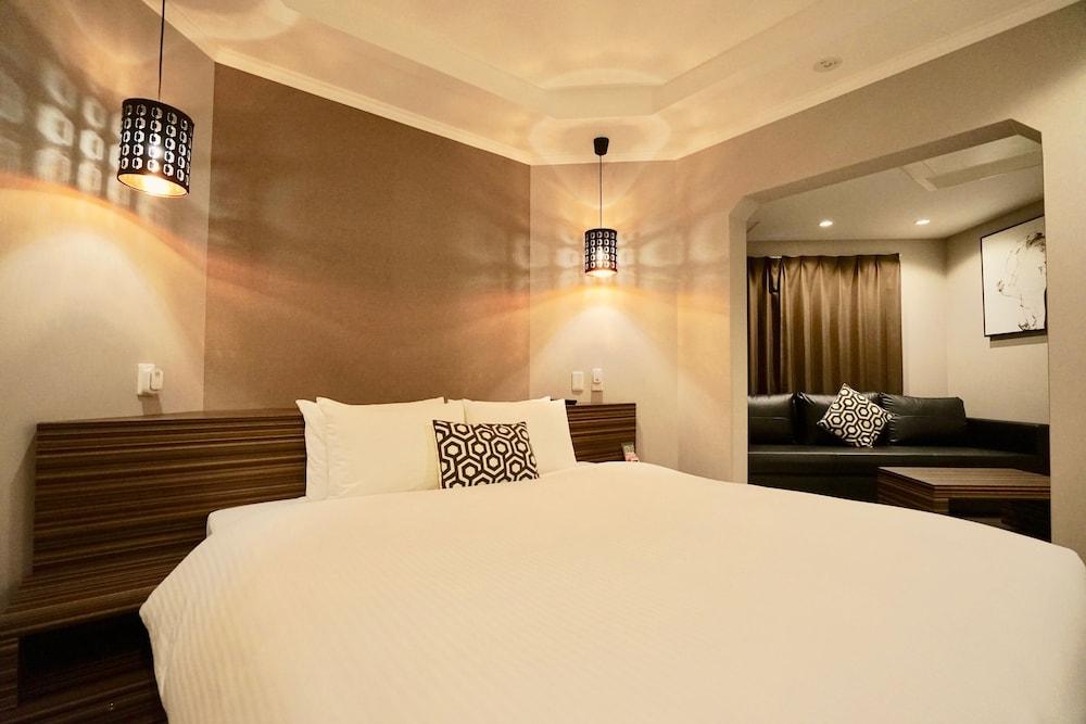 88 Shinsaibashi 3* Osaka