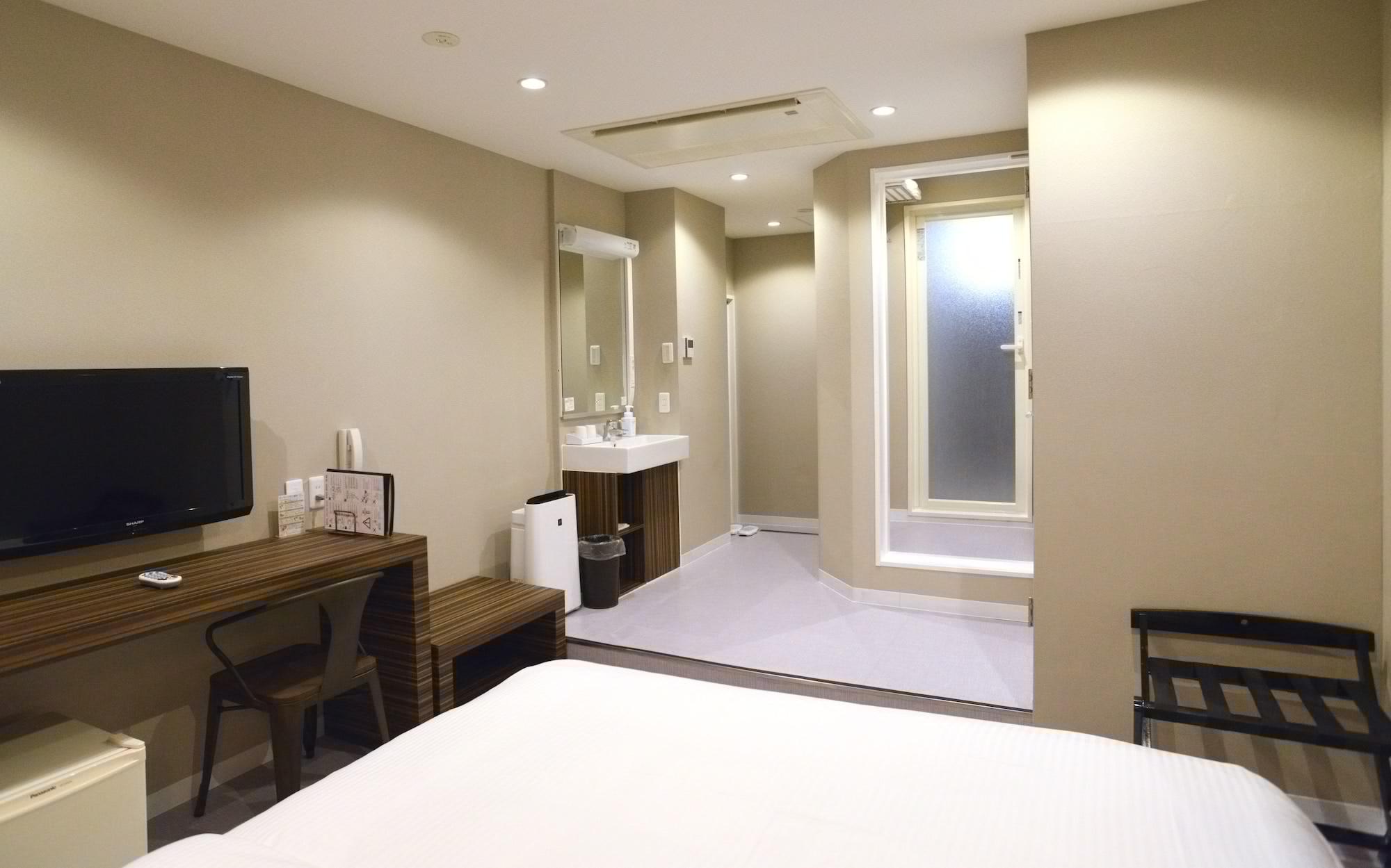88 Shinsaibashi Hotel