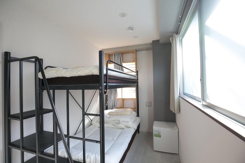 Hostel Mikado