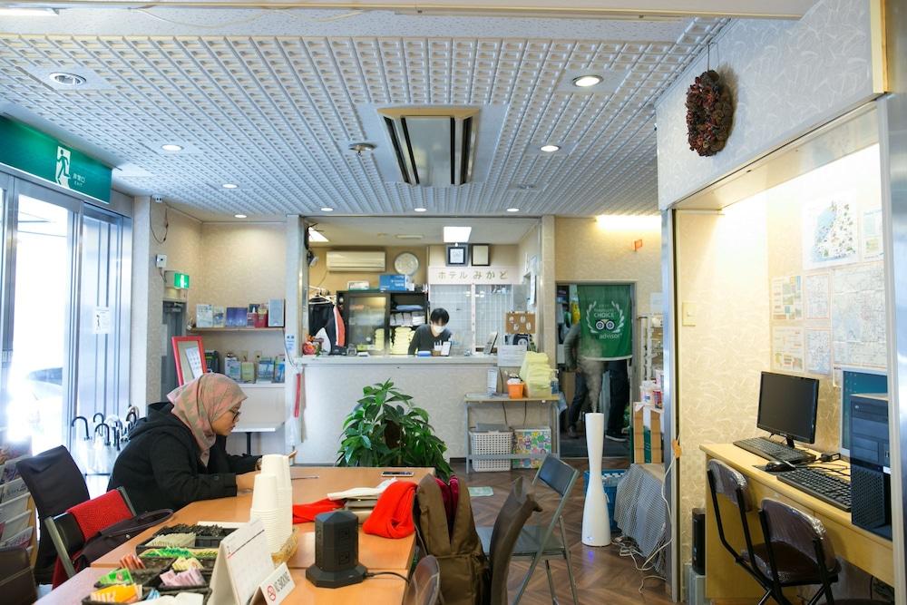 Mikado Hostel *