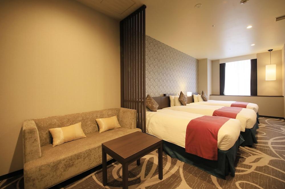 Quintessa Bay Hotel 4*