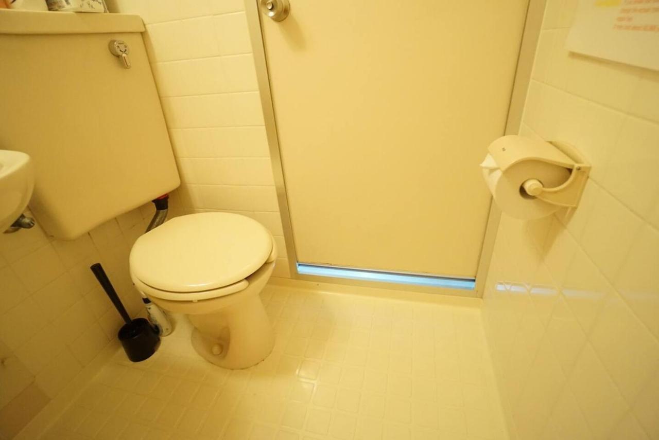 Apartment House White Mansion 401