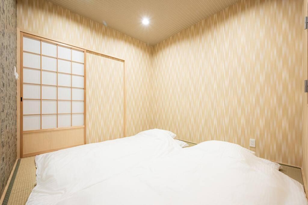 Mon-門- 101 Osaka