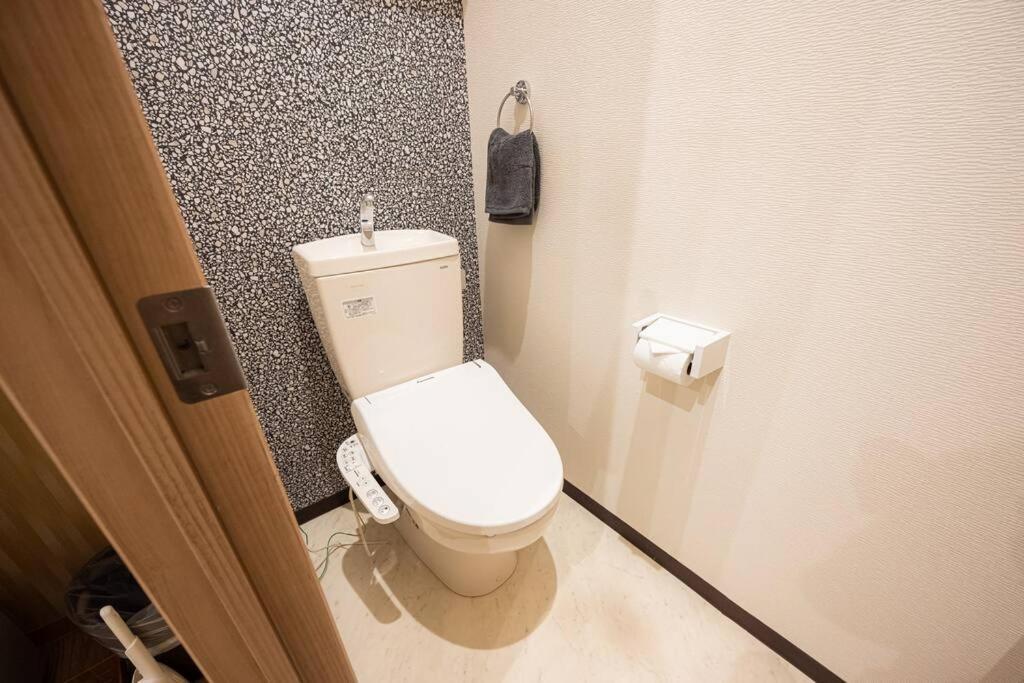Mon -門- 102 Apartment