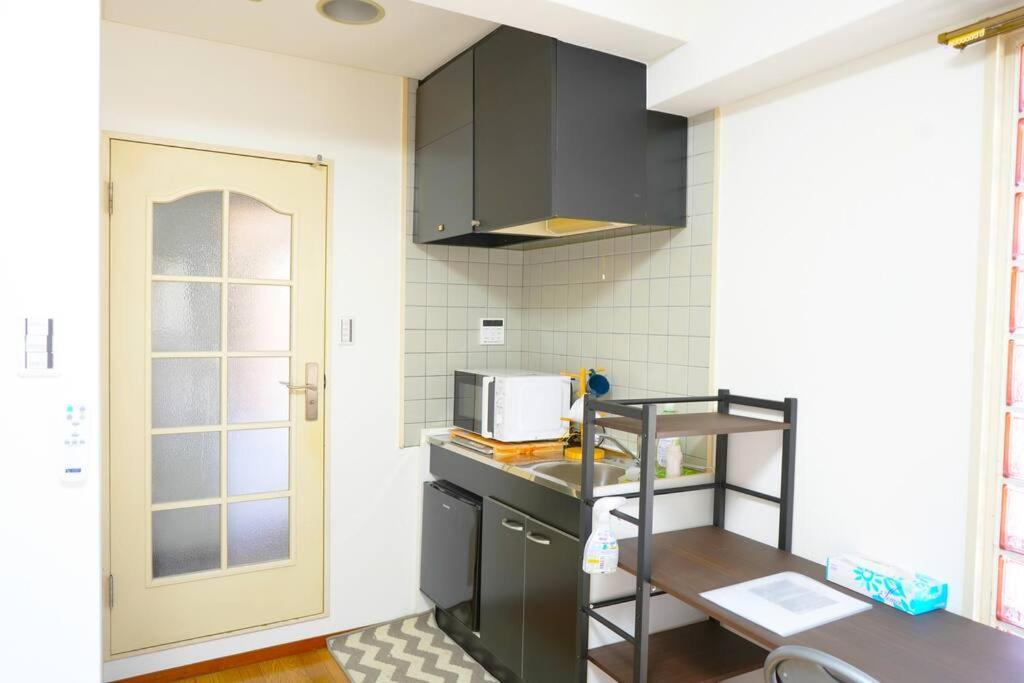Apartment B602/大阪人气景点黑门市场步行6分钟，日本桥、难波、心斋桥、道顿堀步行可达 Osaka