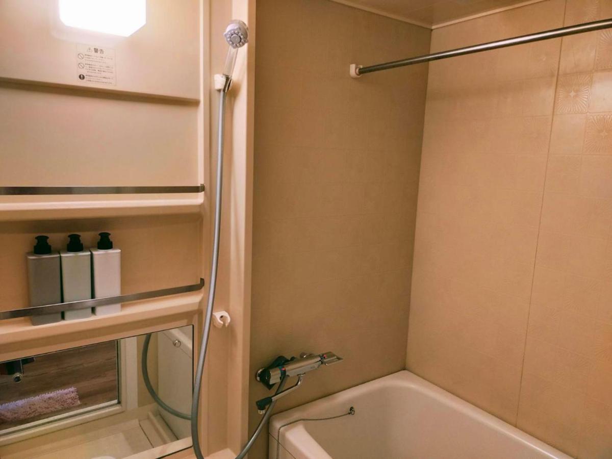 Apartment Secret Base Shin-imamiya