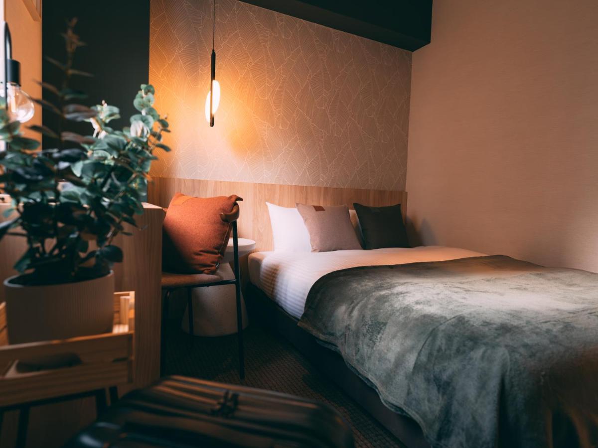 R Hotel-the Atelier Shinsaibashi East 3* Osaka