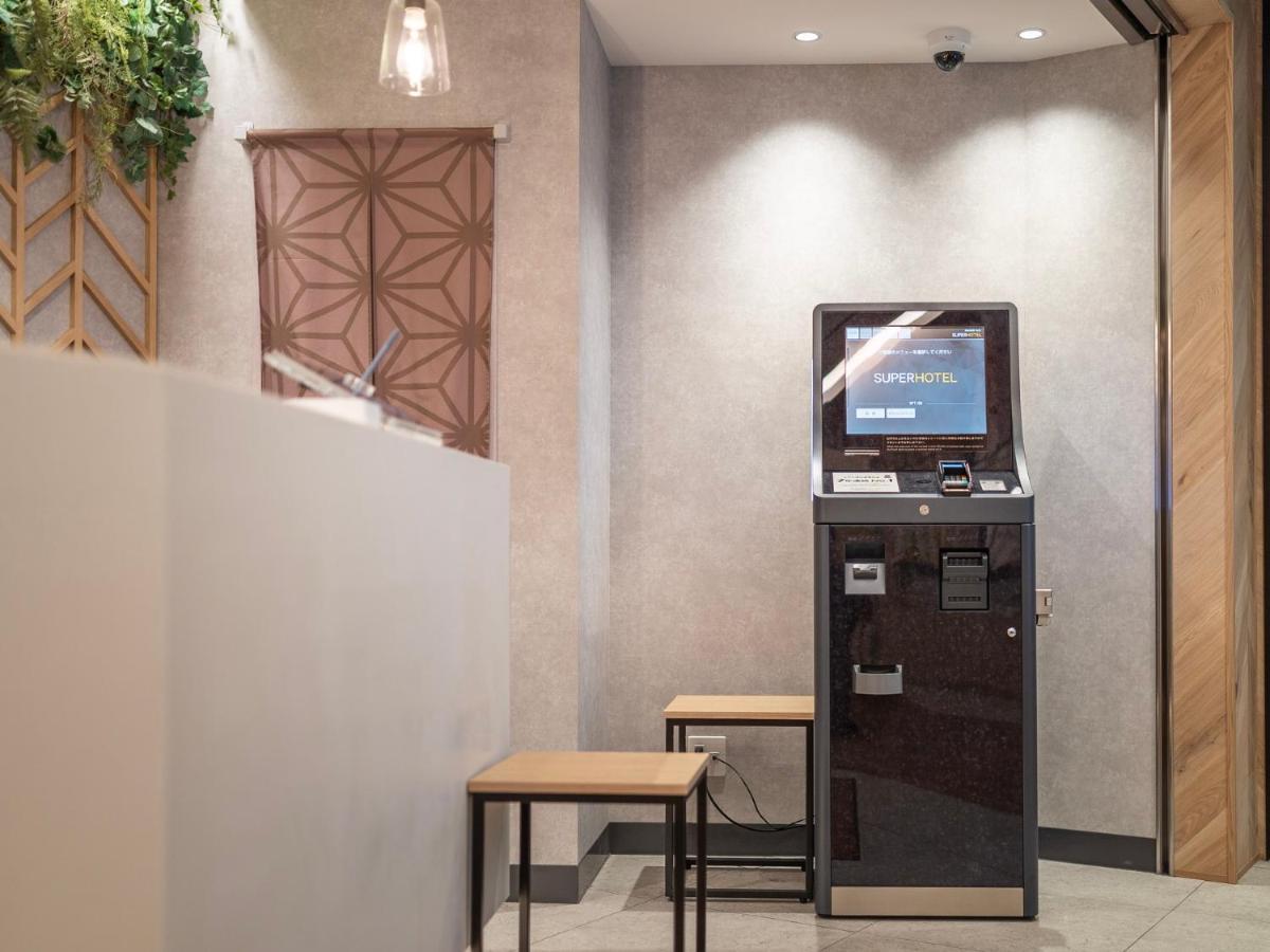 Super Premier Namba Shinsaibashi Natural Hot Spring 3*