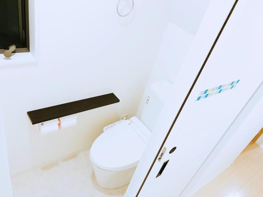 Spacious 120m2/4 Bedrooms/2 Toilets/free Parking Apartment