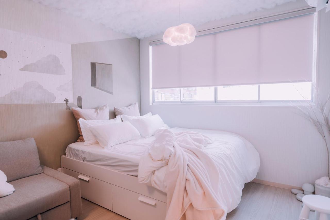 Puff Shinsaibashi Japanese Cloud House With Private Sauna Osaka