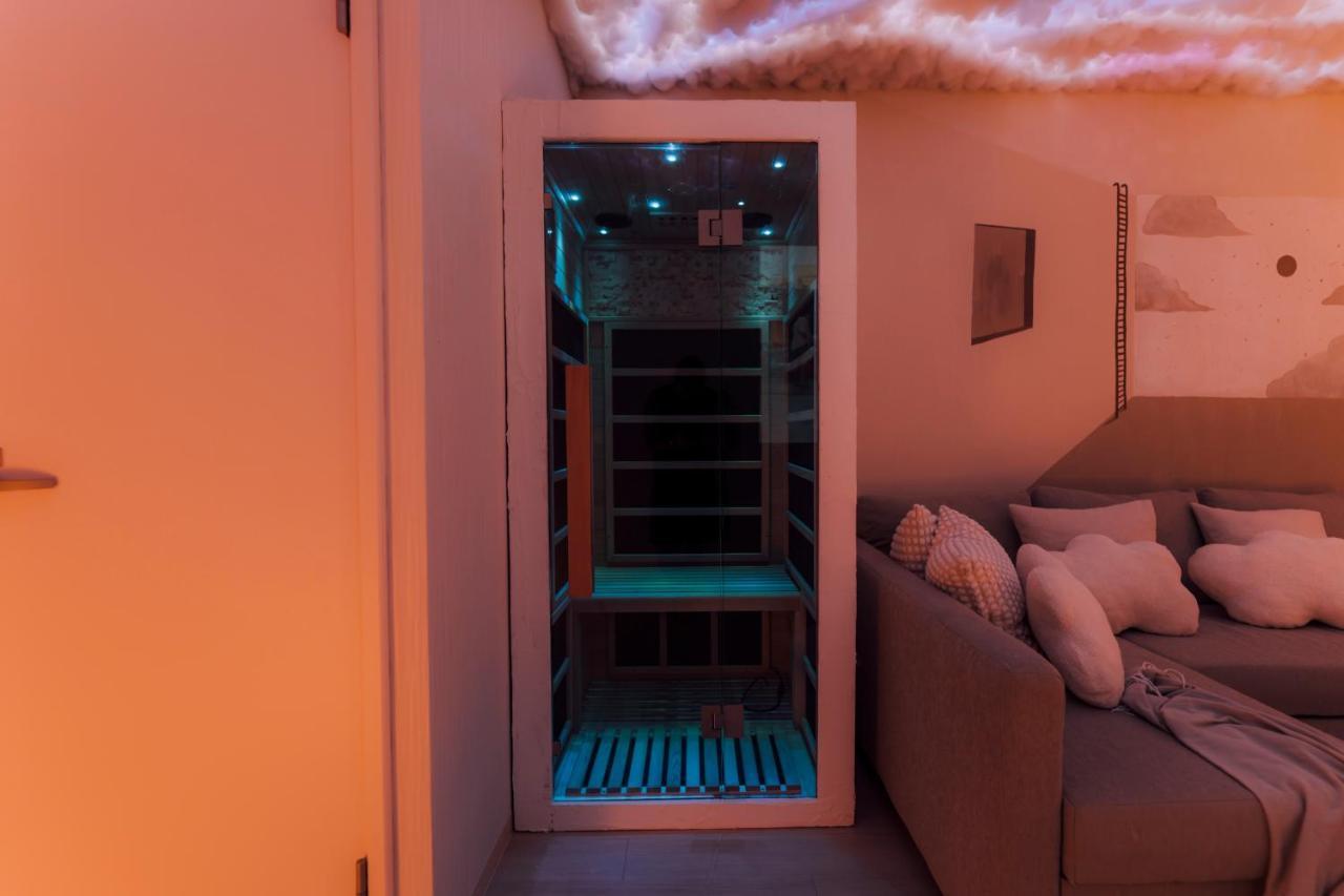 Puff Shinsaibashi Japanese Cloud House With Private Sauna *
