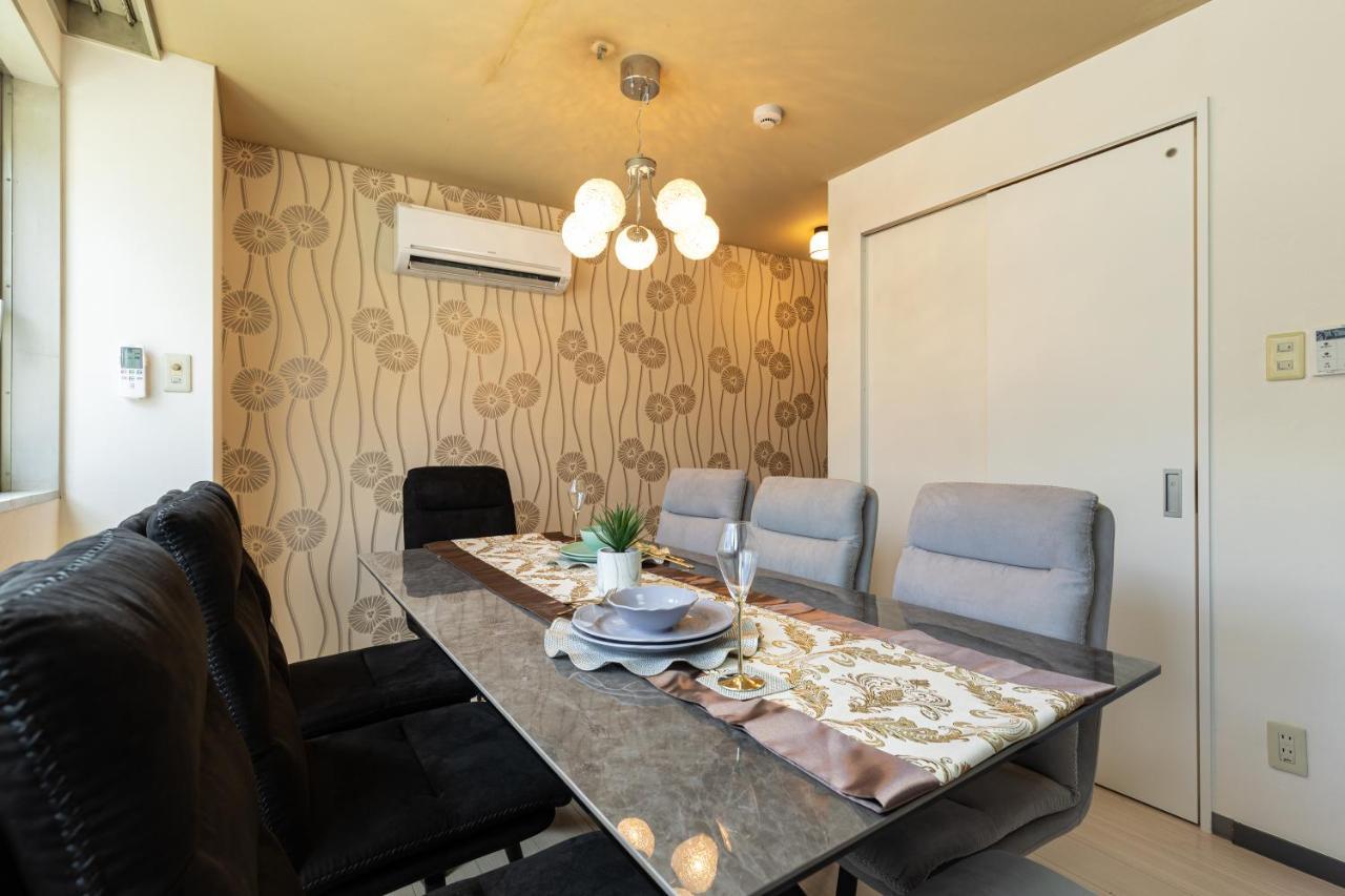 Premier Namba なんば駅徒歩3分 3 Mins Walk From Namba Station 7rooms Billiards Table 2baths 4toilets Osaka