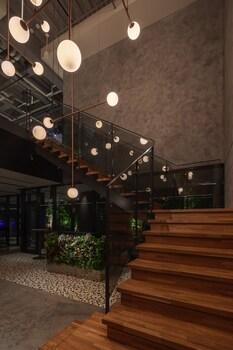 Hotel The Lively Honmachi Osaka