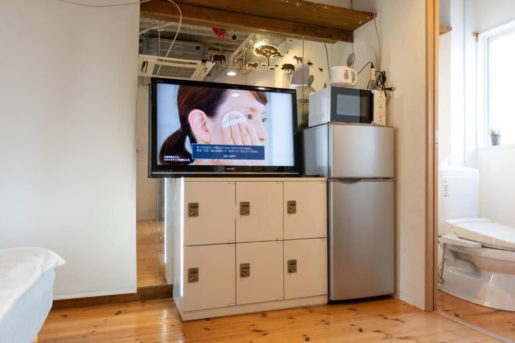 Apartment 【大阪市中心】一棟貸し切り、便利設備まで徒歩2分、心斎橋商店街まで徒歩10分！ *