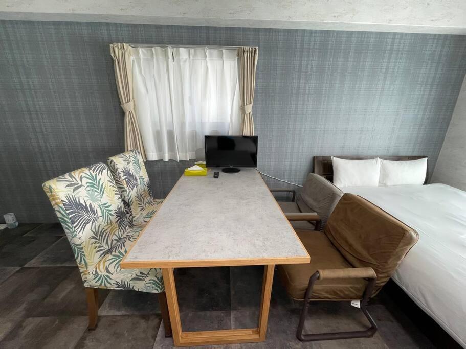 Wolf Pack 31 Apartment