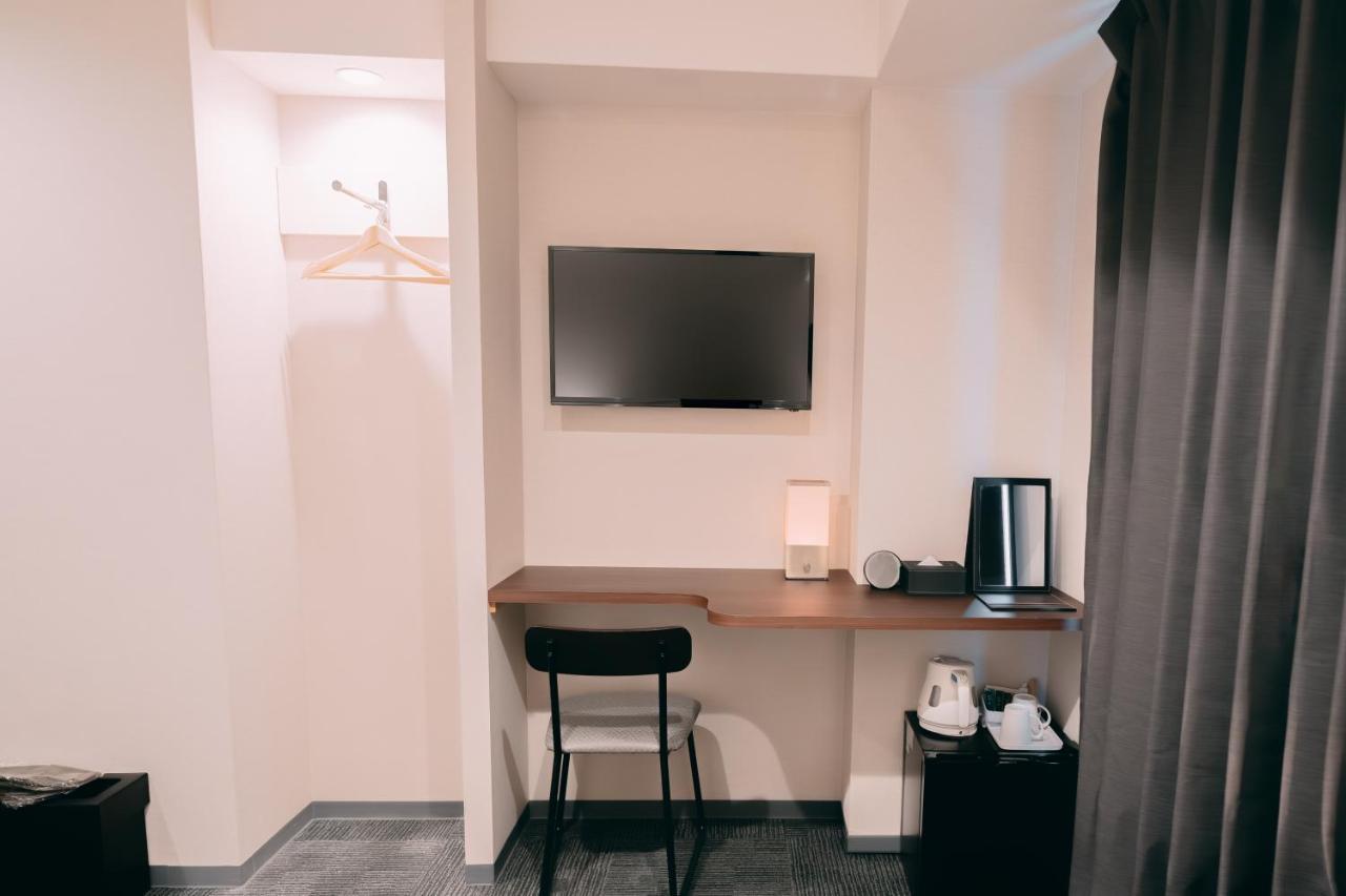 R Honmachi Hotel 3*
