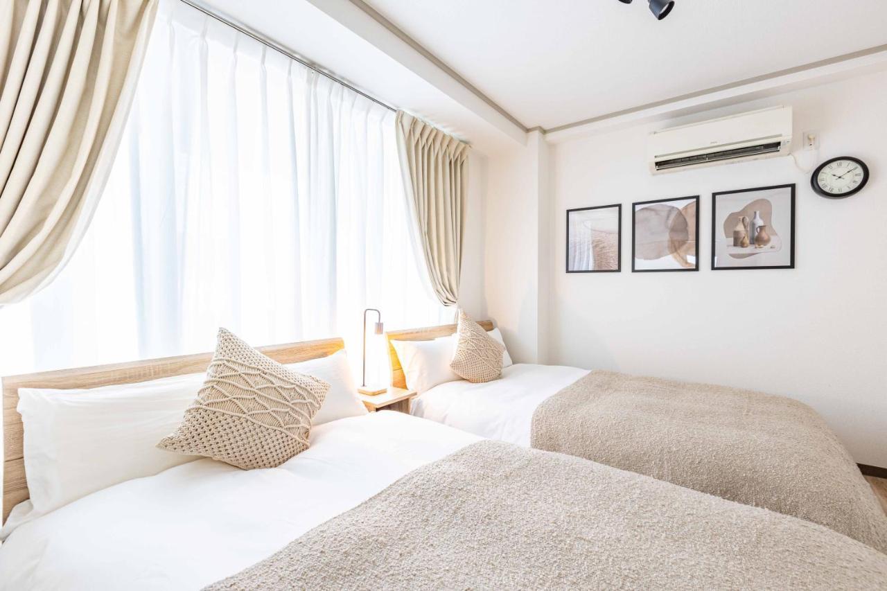 Apartment 1st *