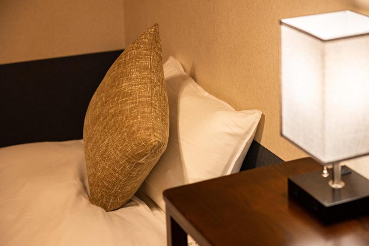 Apartment River Side Namba 202