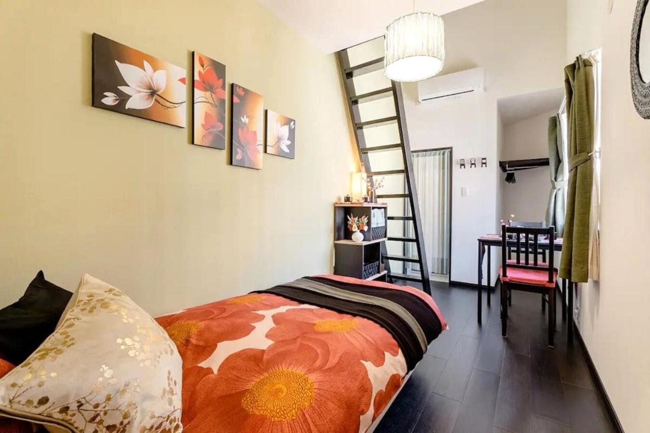 New-130m2 With 5toilets & 4 Showers-namba And Usj Nearby Holiday home *