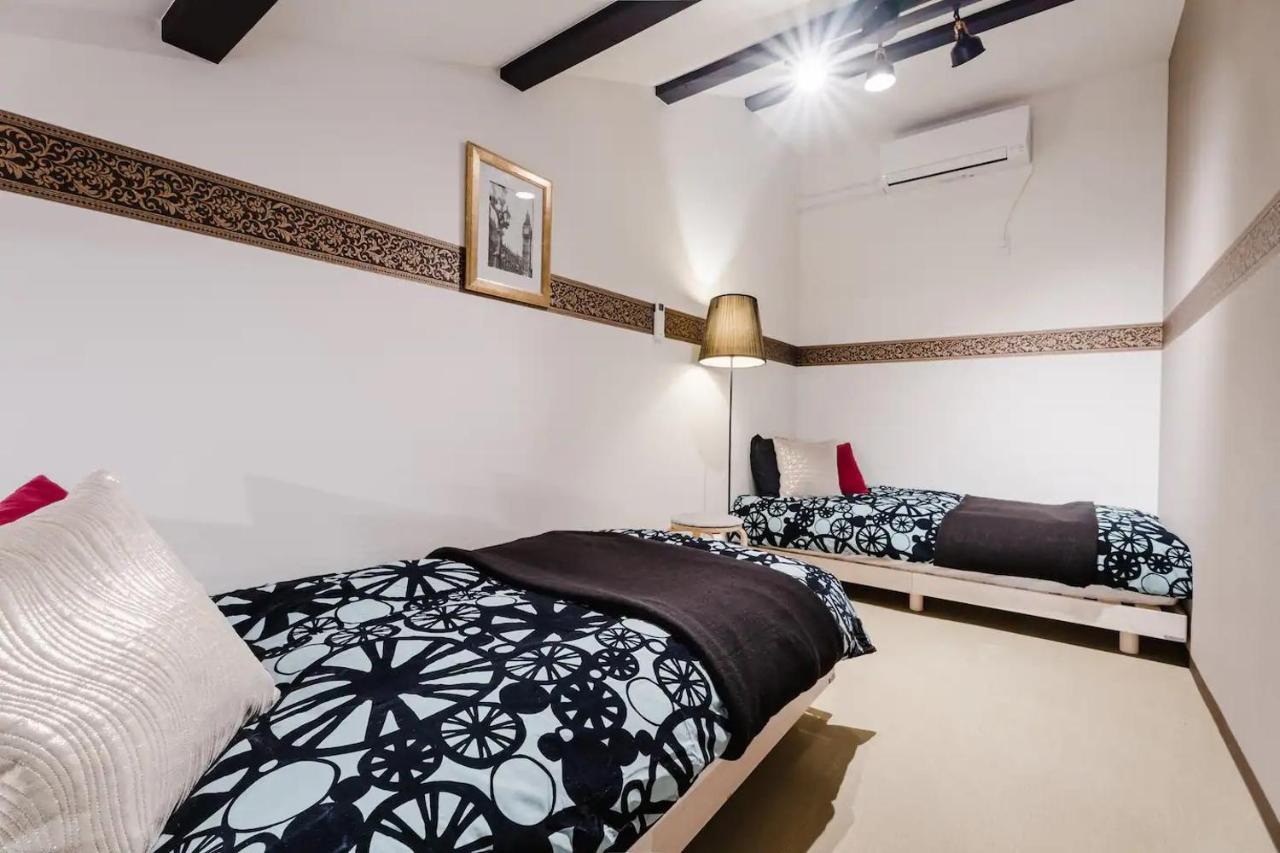 New-130m2 With 5toilets & 4 Showers-namba And Usj Nearby Holiday home