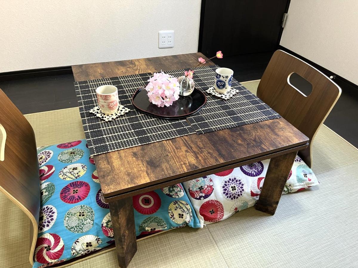 New-130m2 With 5toilets & 4 Showers-namba And Usj Nearby Holiday home Osaka