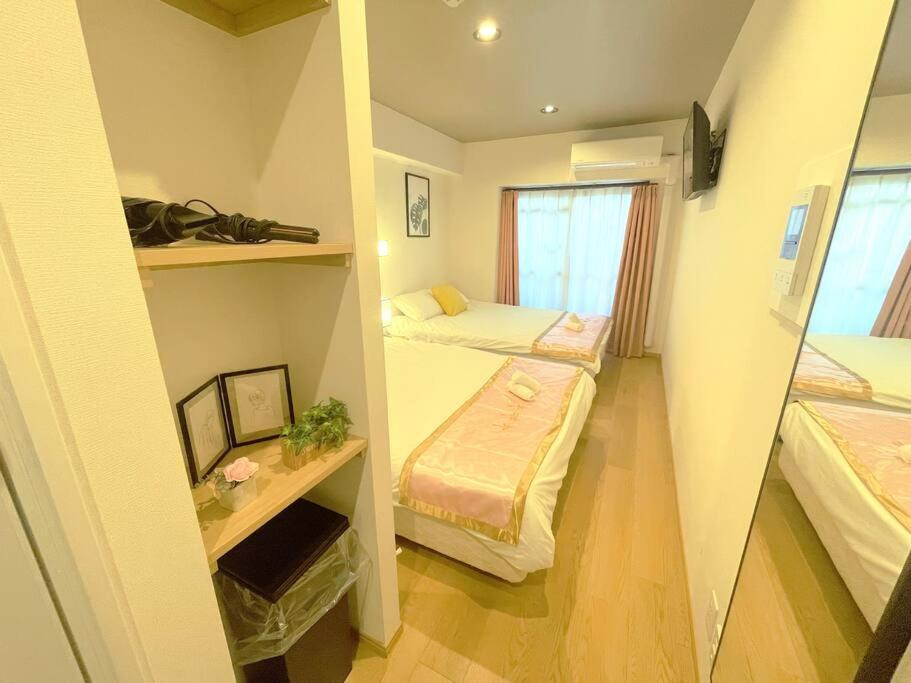 Apartment Nipponbashi Dotonbori Retreat: Central Comfort Near Markets