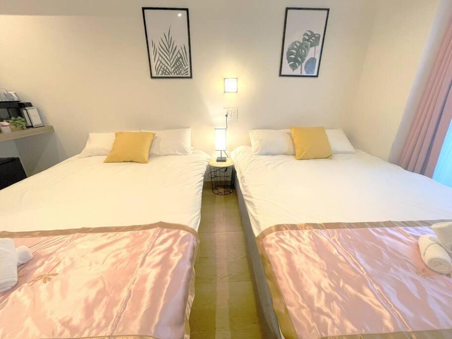 Nipponbashi Dotonbori Retreat: Central Comfort Near Markets Apartment
