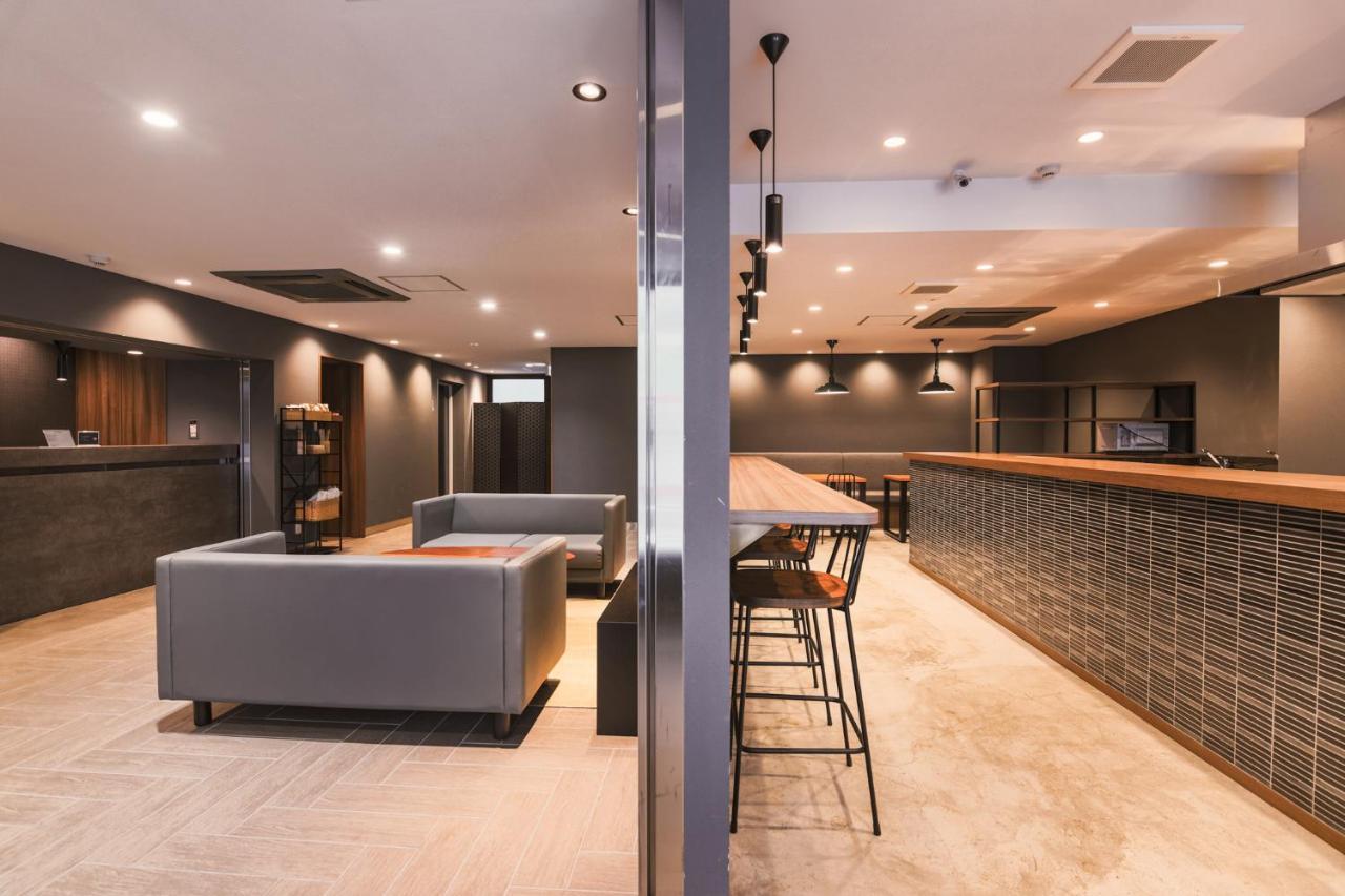 Wayfarer Shinsaibashi Hotel 3*
