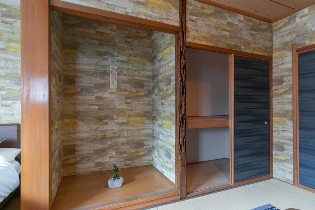Apartment 広々戸建貸切11名様/jr寺田町徒歩3分/各線天王寺駅徒歩15分 Osaka