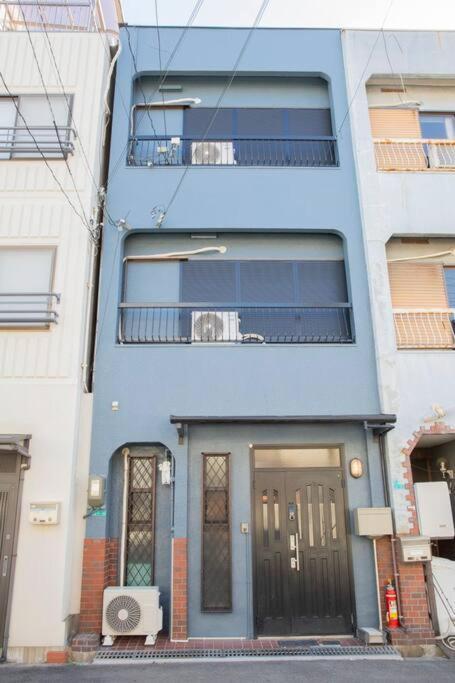 Apartamento Usj海遊館近い 朝潮橋駅徒歩4分無料駐車場有り最大12名宿泊可能 Wifi ベビー用品充実 Osaka