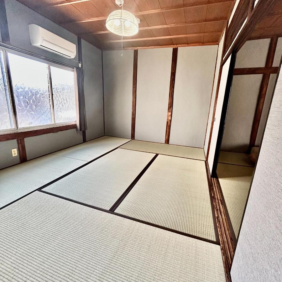 Holiday home 【天王寺駅まで電車4分】庭園付き一軒家ー杏