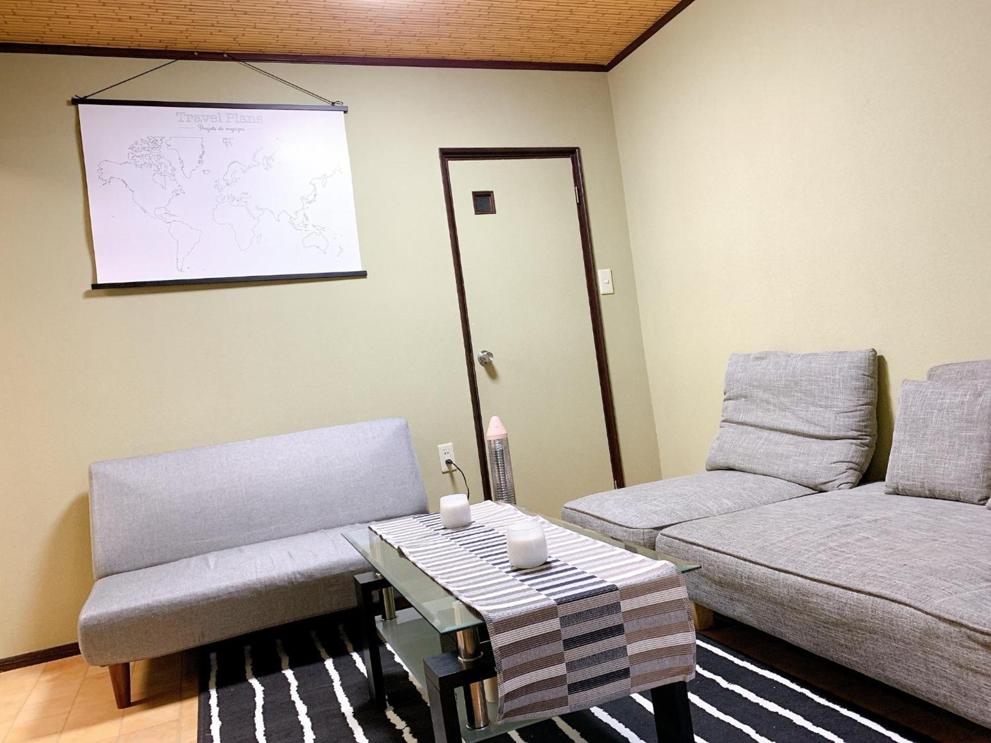 - House - Vacation 9690