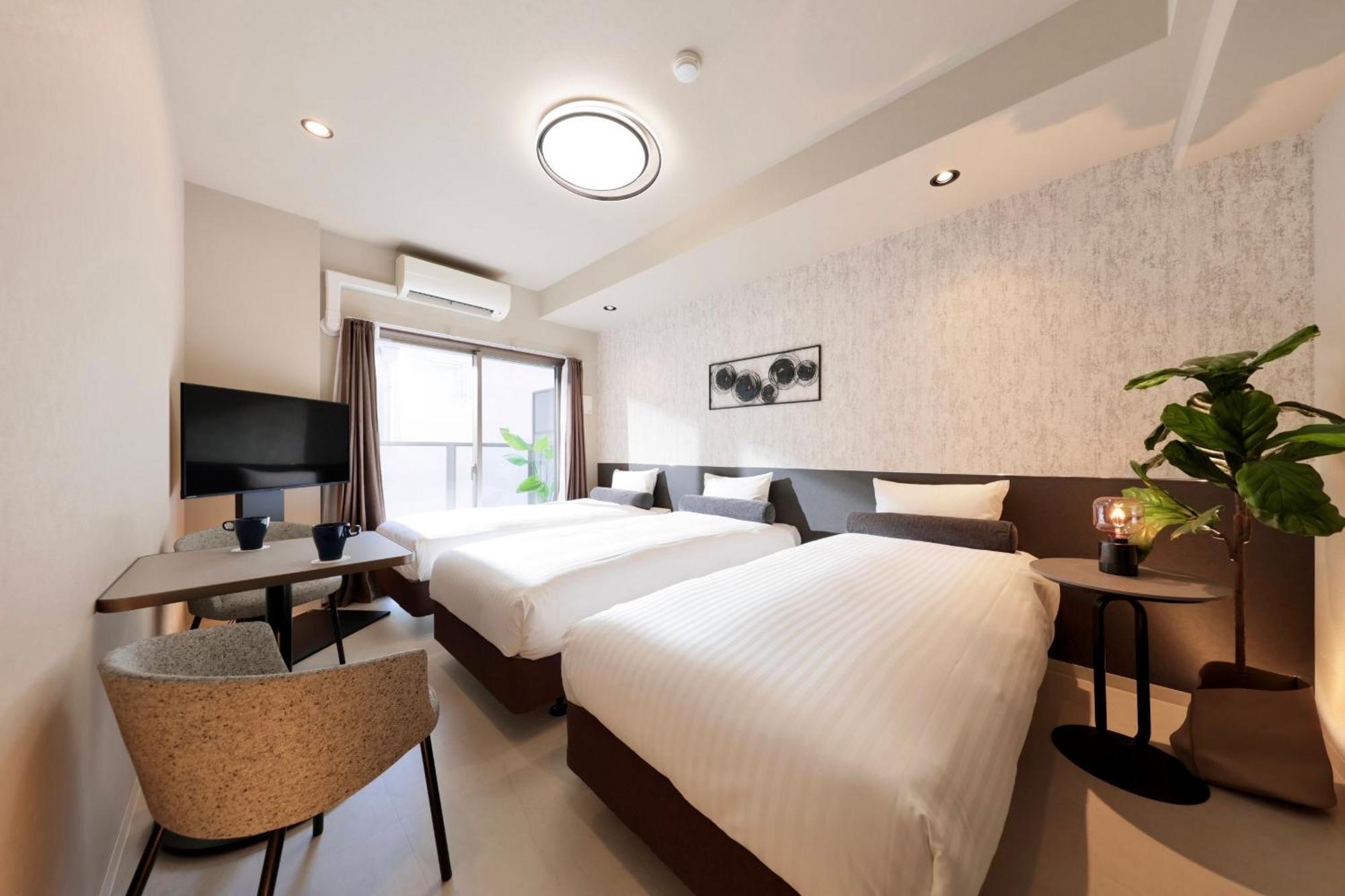 Dotombori Crystal 3 Hotel 4*