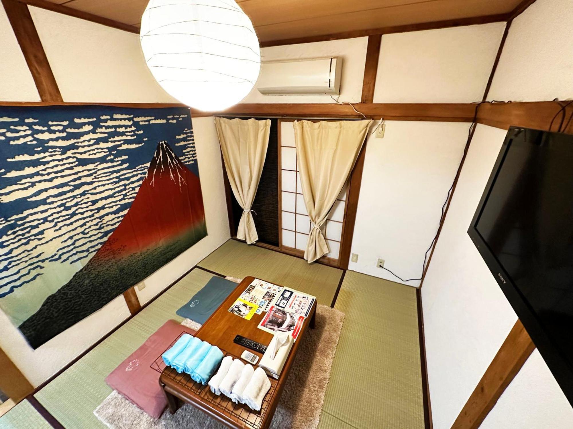 Apartment Kitakagaya Inn: Convenient Near Namba