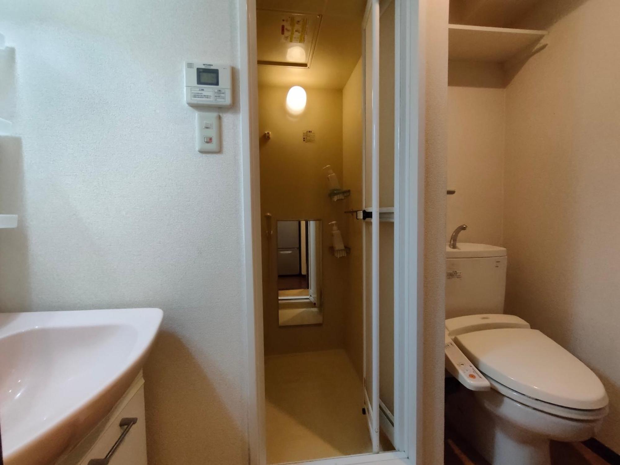 Close To Jr Nanba Station/airport Bus Terminal/1 Room/floor/elevator Apartment *