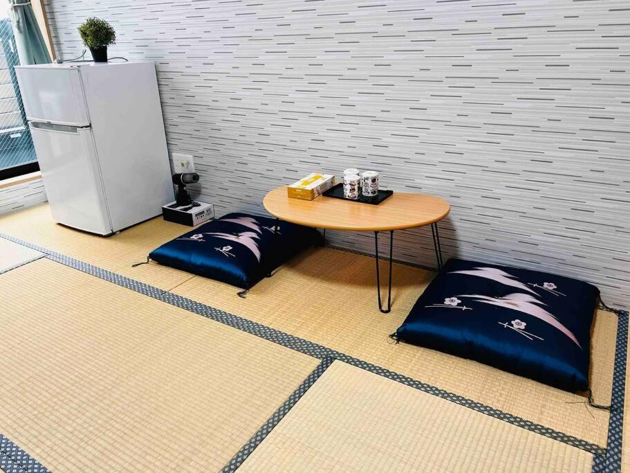 Apartment 全新上线花跡民宿4号馆303 萩之茶屋站一分钟！难波，心斋桥4分钟车程！通天阁，天王寺步行圈！ Osaka