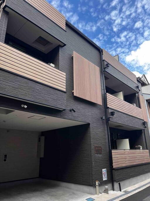 Apartment 全新上线花跡民宿4号馆303 萩之茶屋站一分钟！难波，心斋桥4分钟车程！通天阁，天王寺步行圈！ Osaka